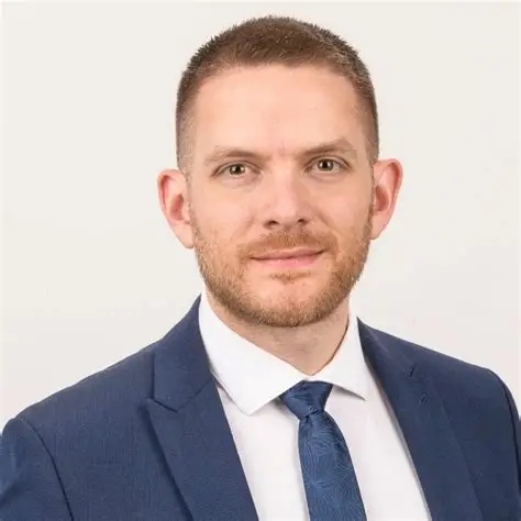 Dr. Phil Vourtzoumis, CMO